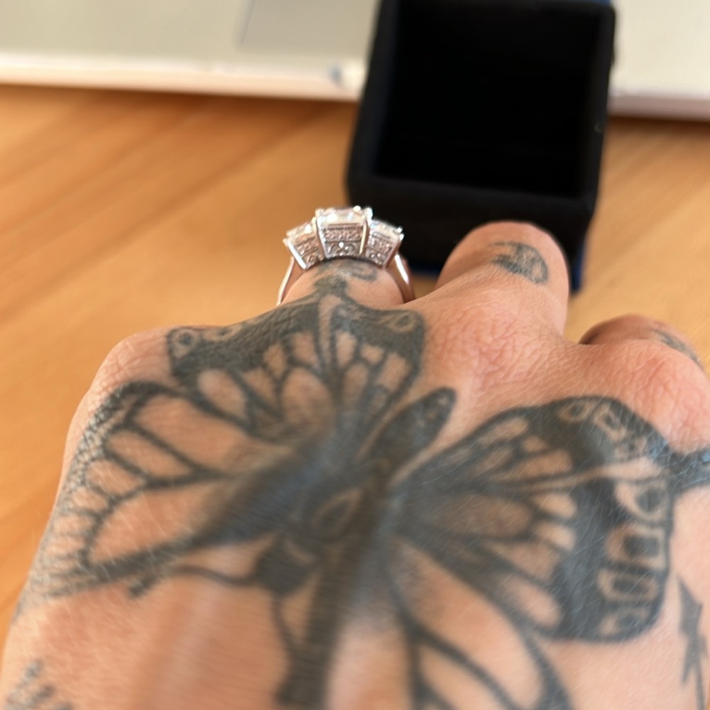 925 & CZ ring - Picture 4 of 4